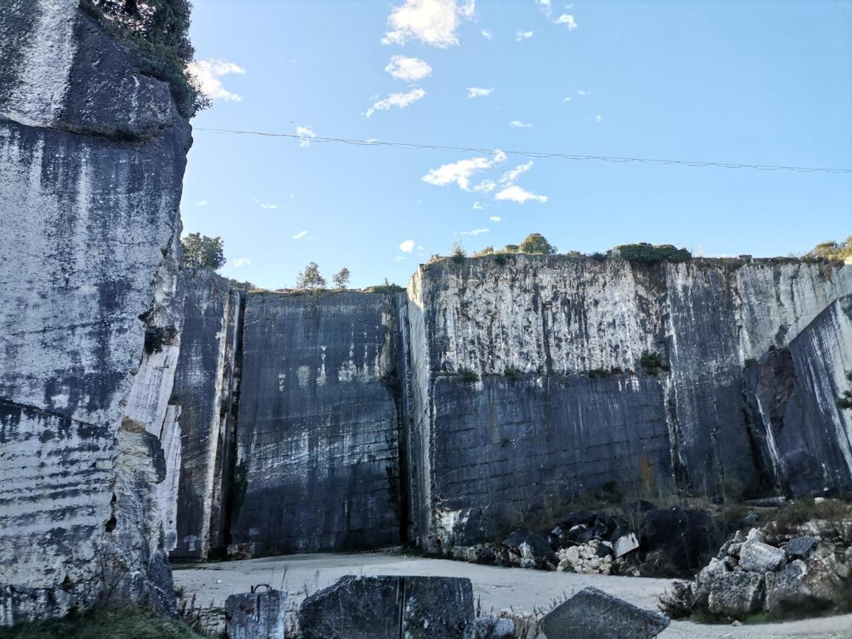 Cave With Free Parking Pula Exterior foto