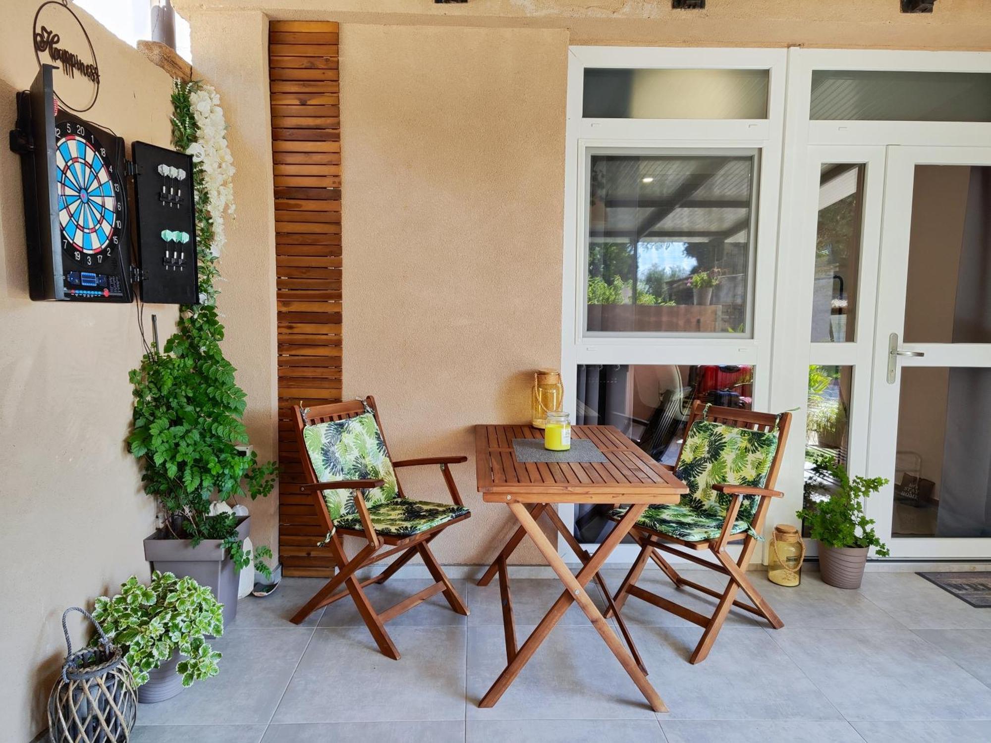 Cave With Free Parking Pula Exterior foto